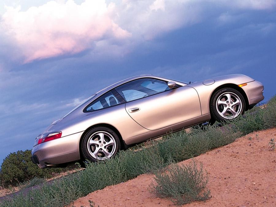  Porsche 911 Carrera 2001 года  (фото 3 из 7)